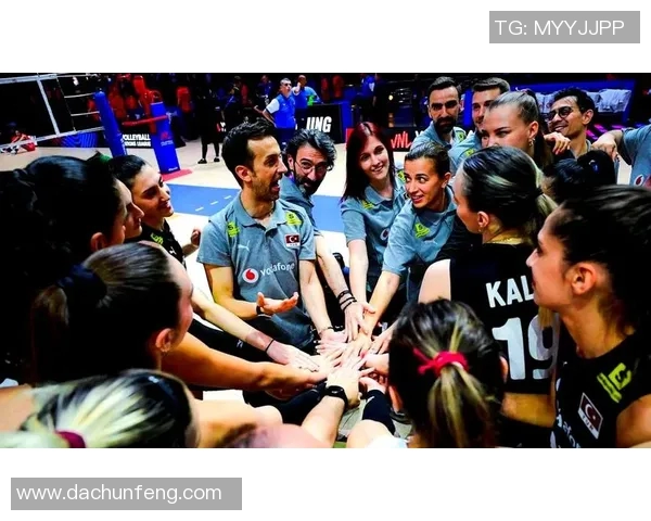 冠决赛精彩集锦回顾:巅峰对决中的精彩瞬间与传奇时刻 冠决赛精彩集锦回顾:巅峰对决中的精彩瞬间与传奇时刻