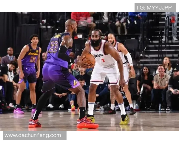 湖人轻取爵士,总分4-2晋级西部决赛 湖人轻取爵士,总分4-2晋级西部决赛