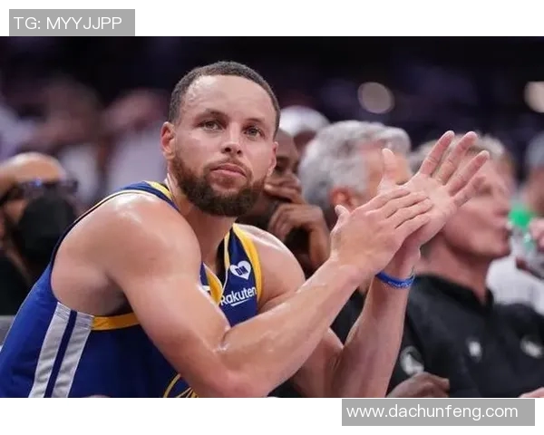 开拓者队球员备战新赛季,全力以赴 开拓者队球员备战新赛季,全力以赴